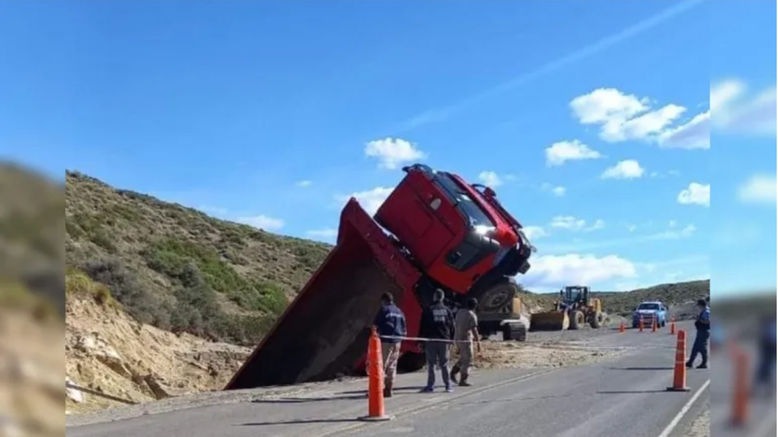 Así terminó el camión sobre la ruta